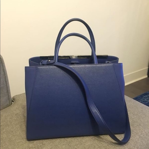 FENDI Textured Calfskin Medium 2Jours Tote - Picture 2 of 8